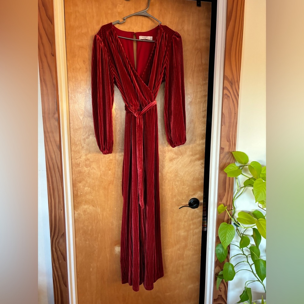 Anthropologie Ali & Jay Samantha Velvet Pleated Wide Leg Balloon Sleeve Jumpsuit